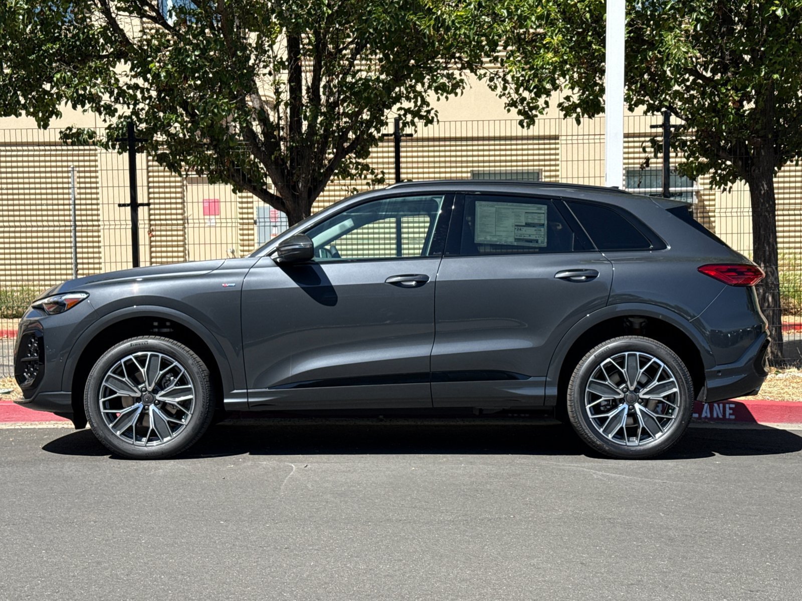New 2026 Audi Q5 Premium Plus AWD/4WD image 3