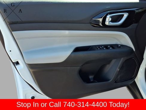 Used 2026 Jeep Compass Limited AWD/4WD image 16