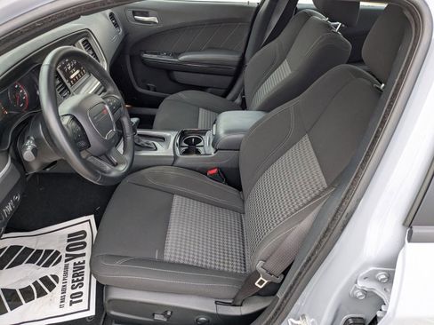 Used 2022 Dodge Charger SXT w/ Blacktop Package image 26