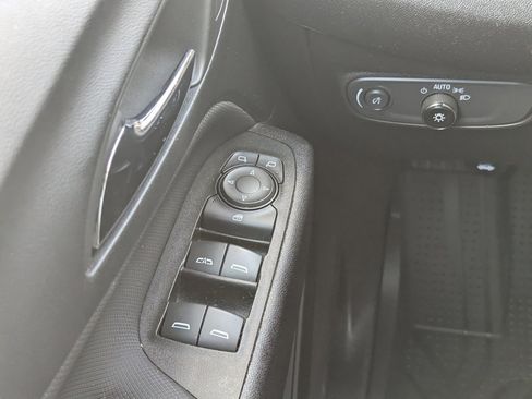 Used 2023 Chevrolet Equinox RS w/ RS Leather Package image 28