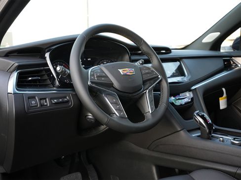 New 2025 Cadillac XT5 Premium Luxury w/ Technology Package image 17