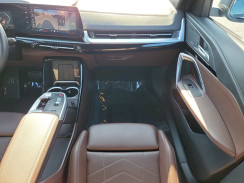 Used 2025 BMW X2 xDrive28i AWD/4WD image 16
