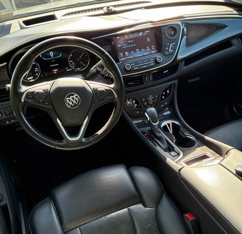 Used 2020 Buick Envision Premium AWD/4WD image 6