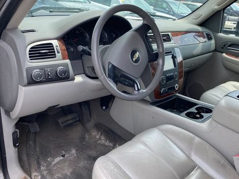 Used 2007 Chevrolet Silverado 2500 LTZ w/ Suspension Package, Off-Road AWD/4WD image 5