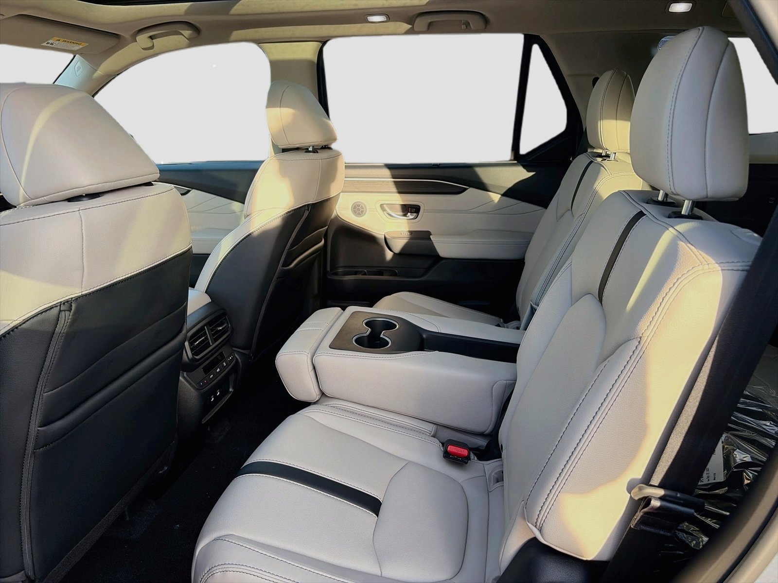 New 2026 Honda Pilot Touring image 5