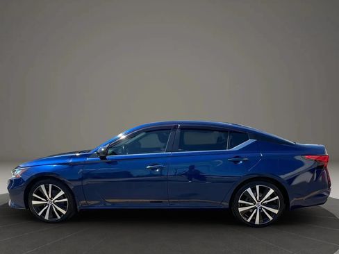 Used 2020 Nissan Altima 2.5 SR w/ Premium Package FWD image 8