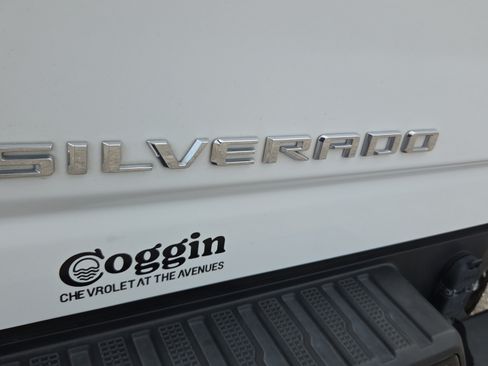 Used 2025 Chevrolet Silverado 2500 Custom w/ Custom Value Package AWD/4WD image 28