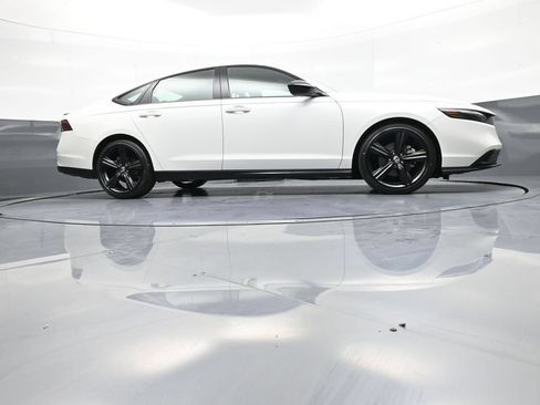 Certified 2023 Honda Accord Sport image 28