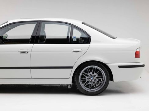 Used 2001 BMW M5 RWD image 21