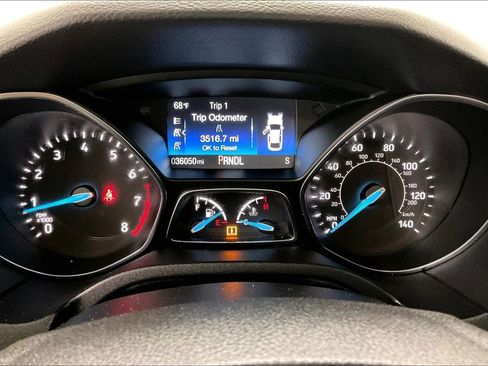 Used 2018 Ford Focus SE image 12