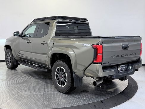 Used 2024 Toyota Tacoma TRD Sport image 8