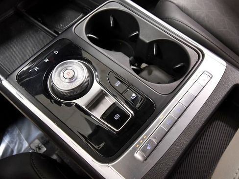 Certified 2026 Kia Carnival EX FWD image 26