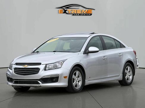 Used 2015 Chevrolet Cruze LT w/ Sun And Sound Package FWD image 1