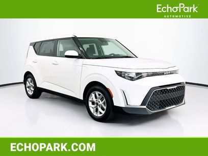 Used 2024 Kia Soul LX w/ Option Group 015