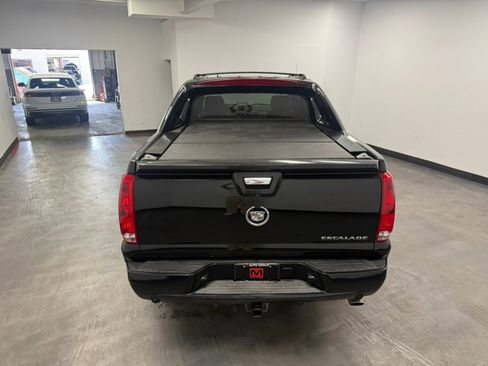 Used 2008 Cadillac Escalade EXT AWD/4WD image 7