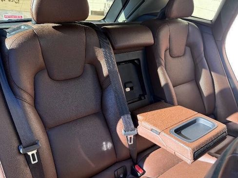 Used 2018 Volvo XC60 T6 Inscription w/ Convenience Package image 15