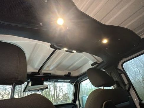 Used 2025 Jeep Wrangler Unlimited Rubicon 4xe w/ Safety Group image 10