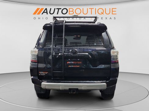 Used 2024 Toyota 4Runner TRD Off-Road Premium w/ Off Road Premium Plus Package AWD/4WD image 4