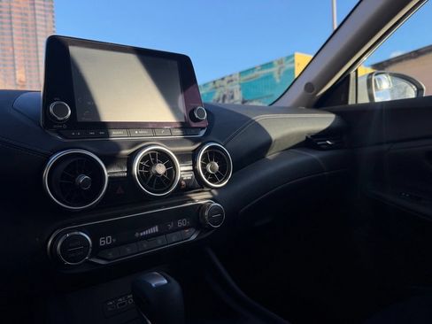 Used 2020 Nissan Sentra SV FWD image 19