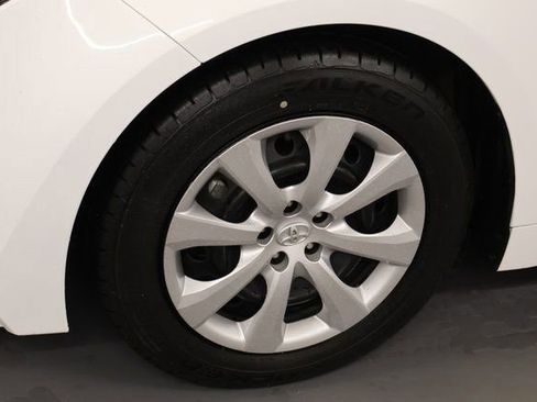 Used 2024 Toyota Corolla LE image 9