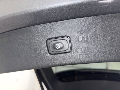 Used 2024 Ford Edge SEL w/ Convenience Package image 39