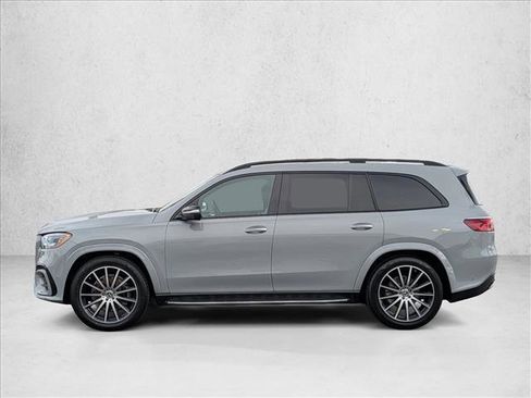 Used 2025 Mercedes-Benz GLS 450 4MATIC image 9