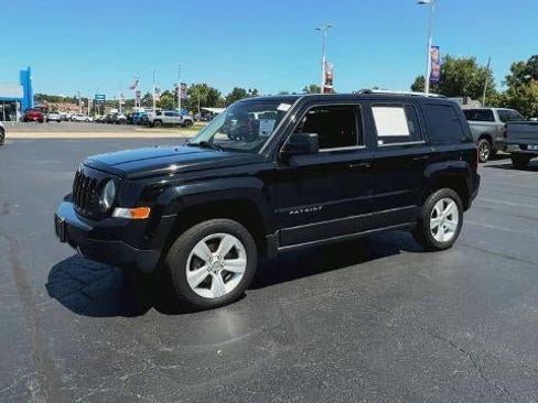 Used 2012 Jeep Patriot Limited AWD/4WD image 4
