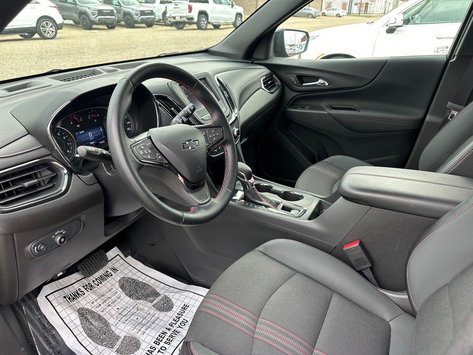 Used 2023 Chevrolet Equinox RS FWD image 9