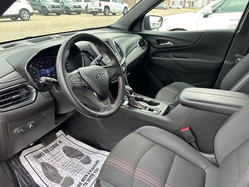 Used 2023 Chevrolet Equinox RS image 9