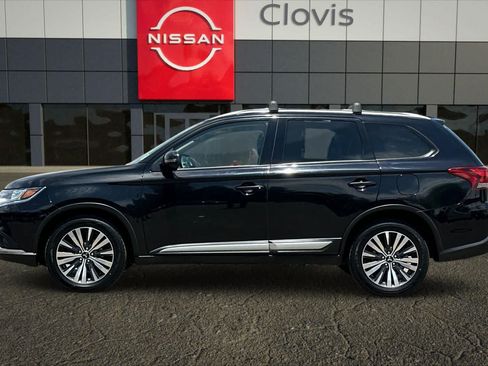 Used 2020 Mitsubishi Outlander SE AWD/4WD image 6