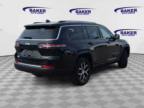 Used 2023 Jeep Grand Cherokee L Limited w/ Trailer Tow Group (B) AWD/4WD image 3