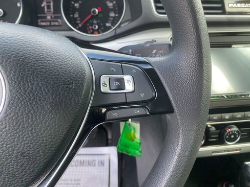 Used 2018 Volkswagen Passat 2.0T S image 17