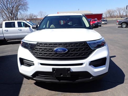 Used 2020 Ford Explorer 4WD image 2