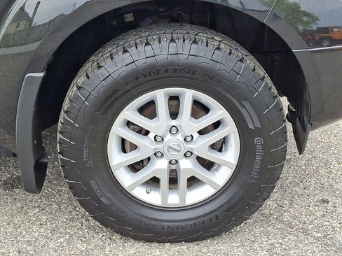 Used 2018 Nissan Frontier SV w/ Value Truck Package AWD/4WD image 8