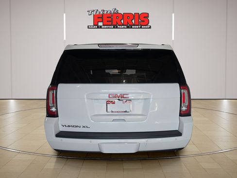 Used 2019 GMC Yukon XL SLT w/ Premium Edition AWD/4WD image 4