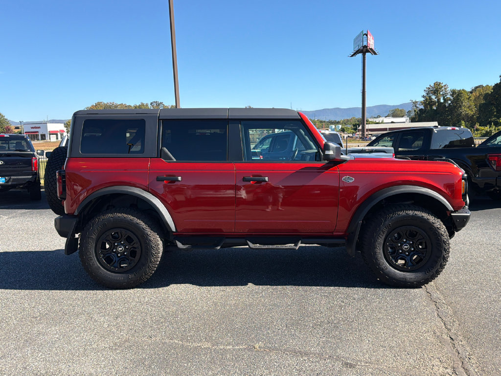 Used 2023 Ford Bronco Wildtrak AWD/4WD image 8