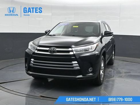 Used 2019 Toyota Highlander Limited AWD/4WD image 5