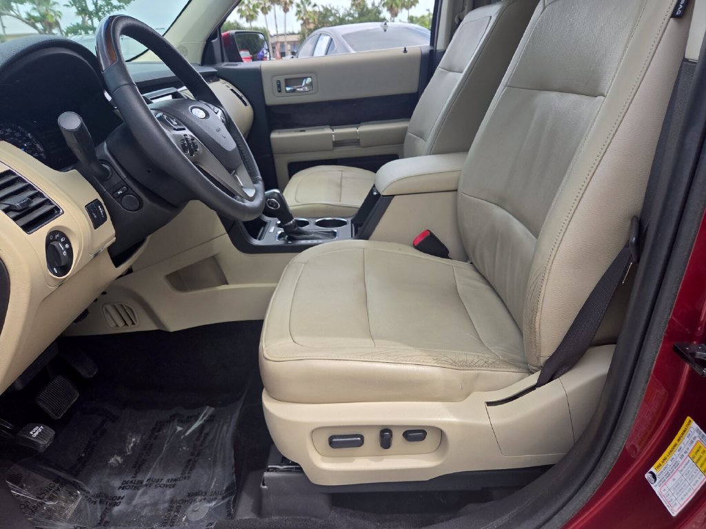 Used 2019 Ford Flex Limited w/ Equipment Group 301A FWD image 9