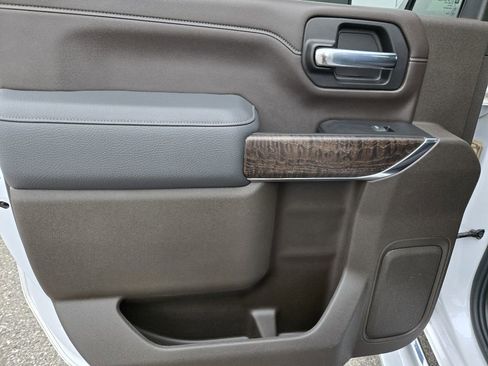 Used 2022 GMC Sierra 2500 Denali image 45