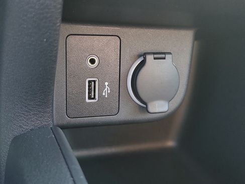 Certified 2024 Nissan Kicks S FWD image 27