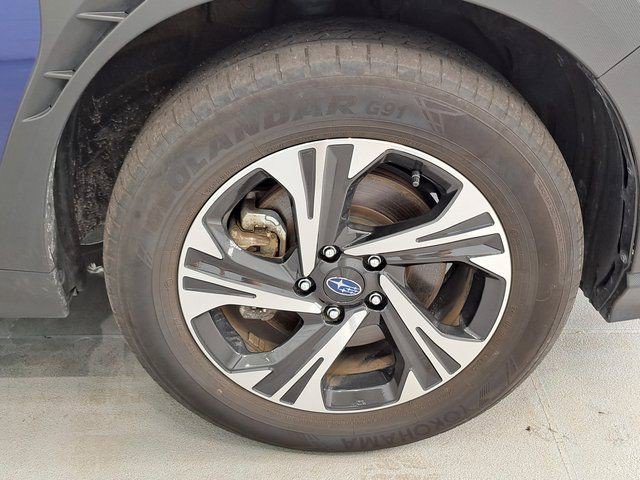 Used 2025 Subaru Crosstrek 2.5i Premium AWD/4WD image 34
