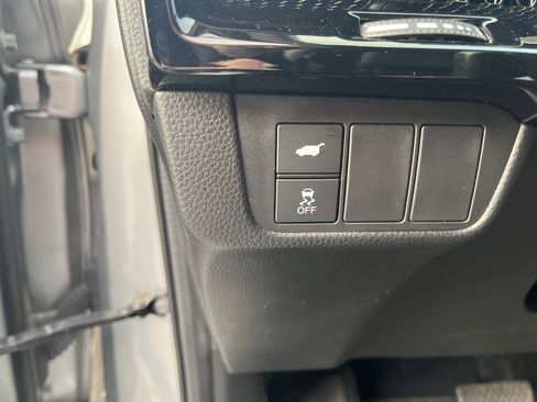 Used 2024 Honda CR-V EX-L image 11