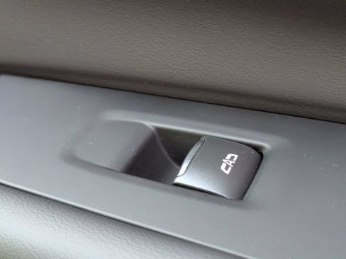 New 2026 Chevrolet Suburban Premier AWD/4WD image 44