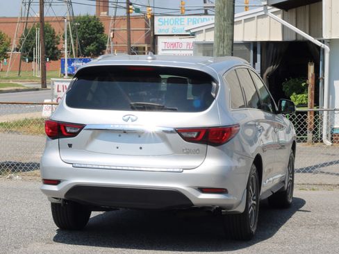 Used 2019 INFINITI QX60 Luxe w/ Essential Package FWD image 8
