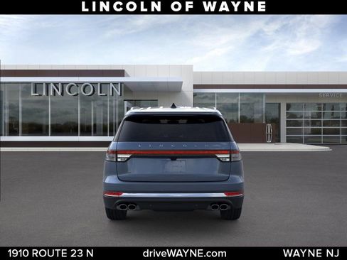 New 2025 Lincoln Aviator AWD image 6