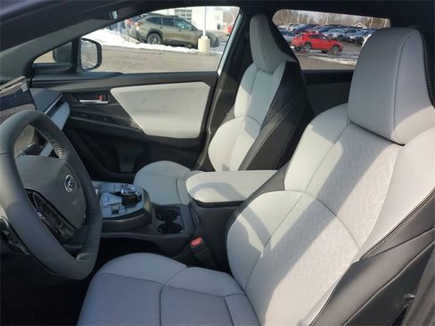 New 2026 Subaru Solterra Limited image 19