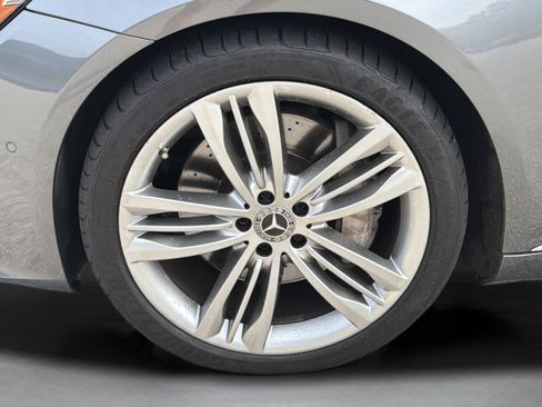 Used 2019 Mercedes-Benz S 560 Sedan image 32
