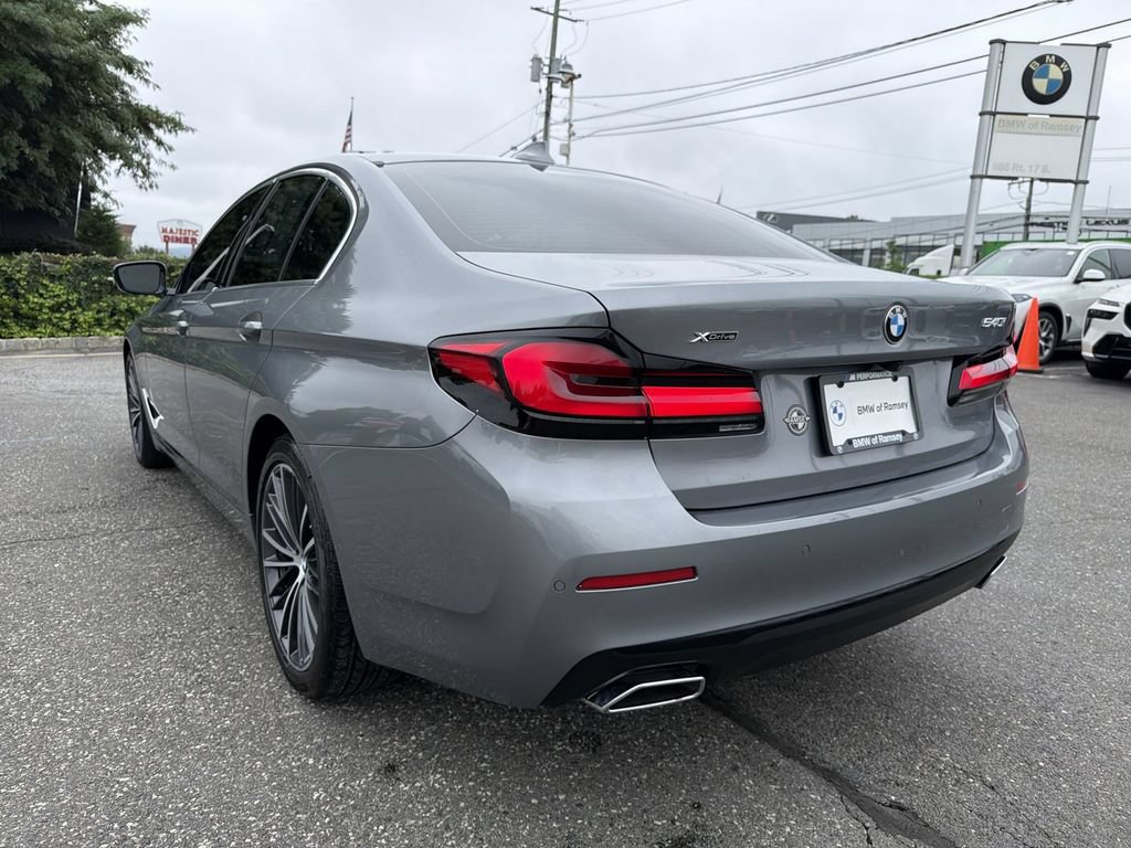 Used 2023 BMW 540i xDrive AWD/4WD image 12