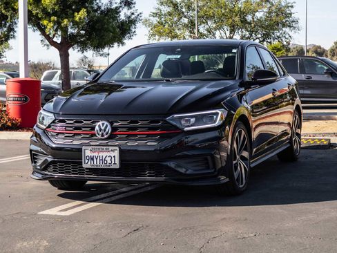 Used 2021 Volkswagen Jetta GLI Autobahn image 3