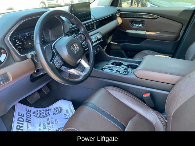 Used 2025 Honda Pilot Elite image 6